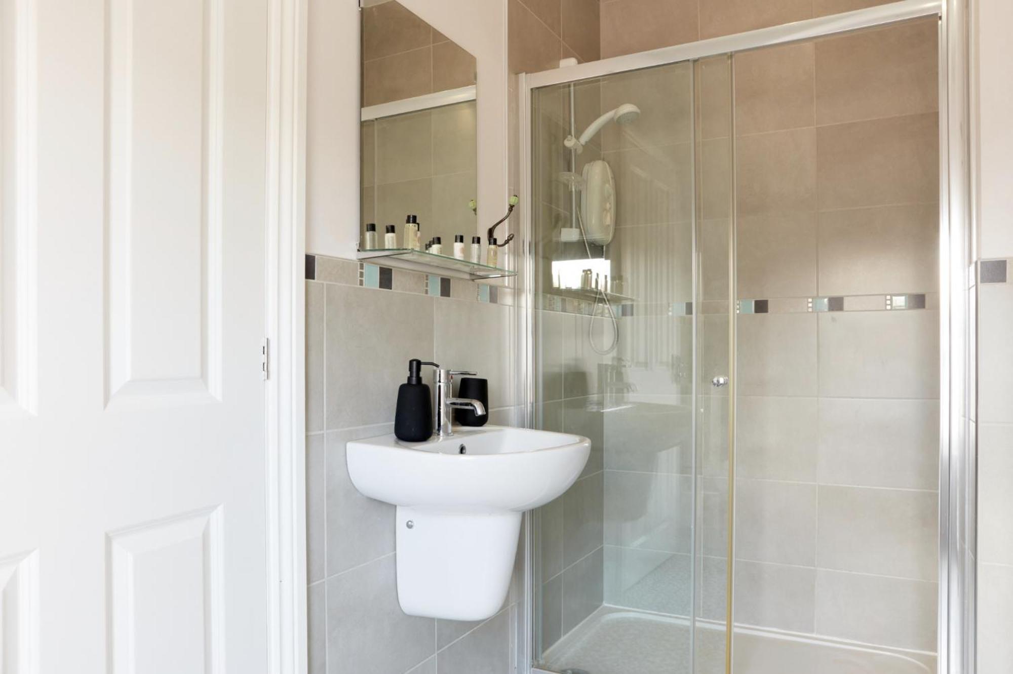 Top Floor 1Br Apartment Central Matlock Matlock  Bagian luar foto